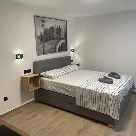 Apartments Anka Pula Ngoại thất bức ảnh