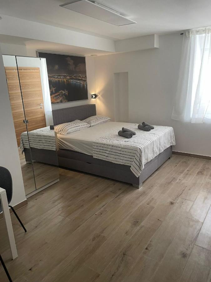 Apartments Anka Pula Ngoại thất bức ảnh
